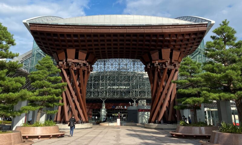 金沢駅鼓門