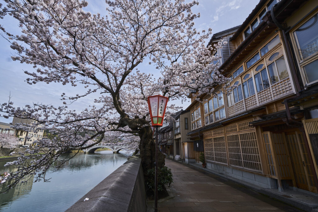 Kazuemachi chaya district