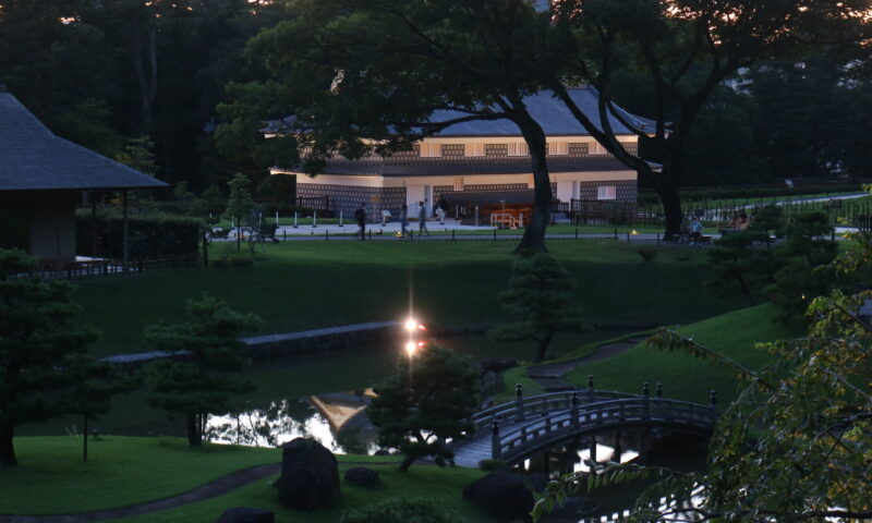 玉泉院丸庭園と鼠多門