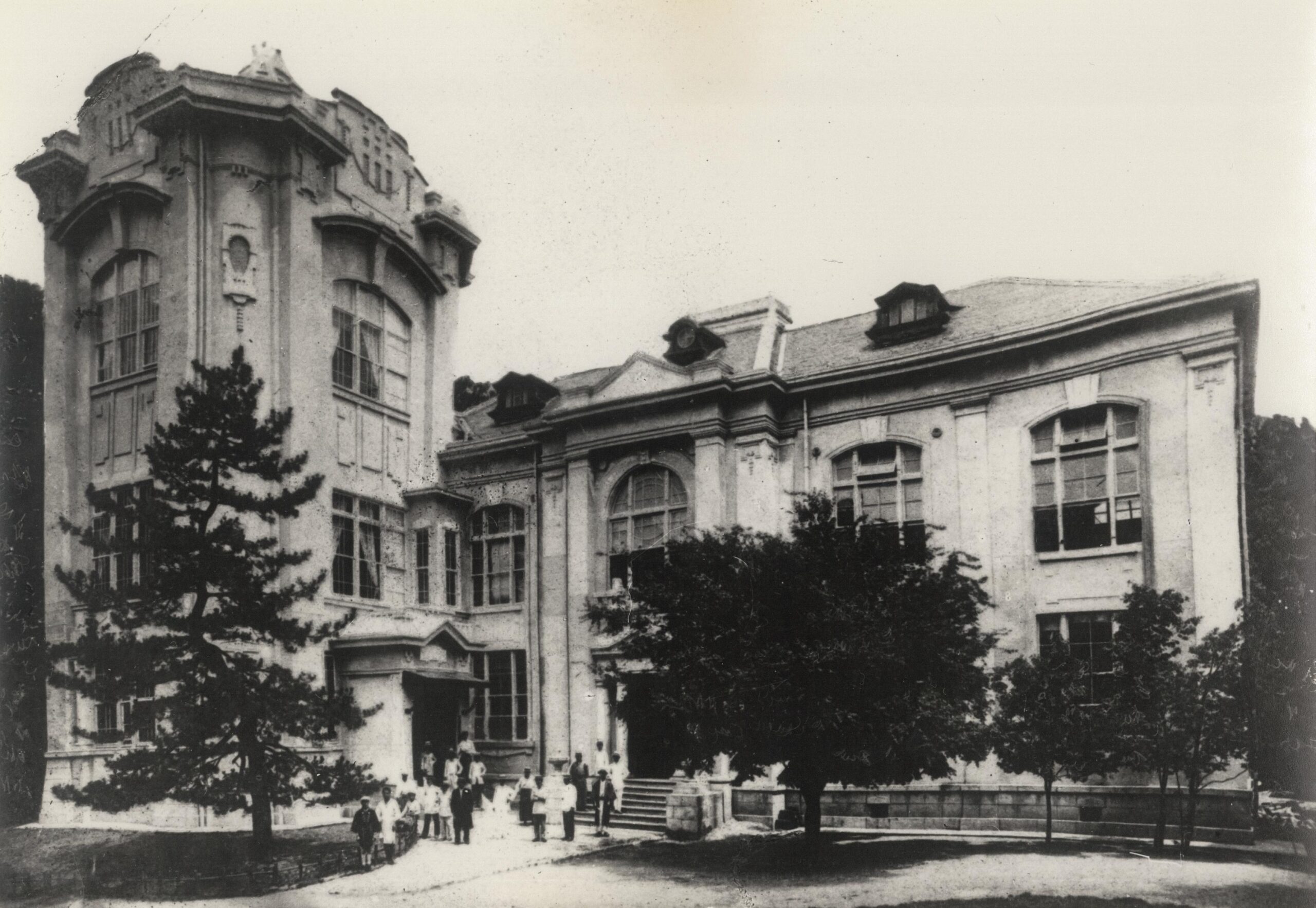 兼六園の中にあった旧石川県立図書館